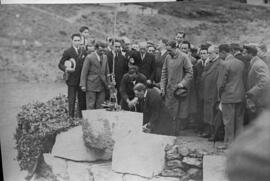 Alfonso XIII en la colocación de la última piedra del pantano del Chorro. Mayo, 1921. Málaga, Esp...