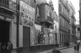 Cine Alkázar en calle Liborio García. En cartelera: Blancanieves y los Siete Enanitos. Hacia 1940...