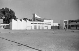 Escuela de Comercio e instituto de bachillerato Nuestra Señora de la Victoria. Abril de 1961. Mál...