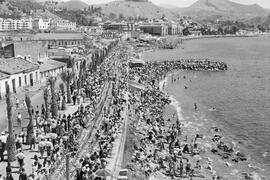 Playas de la Malagueta. Espectáculo. Agosto de 1960. Málaga, España