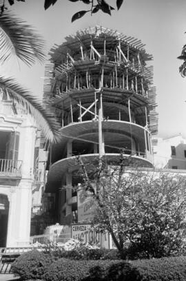 Edificio calle Cortina del Muelle, 13, en construcción. Octubre de 1963. Málaga, España.