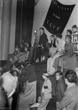 Mitin de la CNT en el Málaga Cinema. Hacia 1936. Málaga, España.