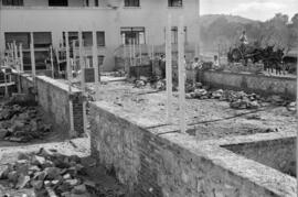 Construcción de la Escuela de Formación Profesional Francisco Franco. Diciembre de 1952. Málaga, ...