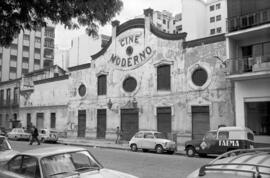 Cine Moderno. Mayo de 1970. Calle Don Juan de Austria. Málaga, España, 01