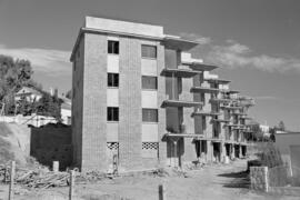 Valle de los Galanes. Pedregalejo. Edificio de viviendas en construcción. Noviembre de 1963. España.