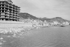 Playa de la Malagueta y costa oriental. Merendero Antonio Martín. Obras. Febrero de 1964. Málaga,...