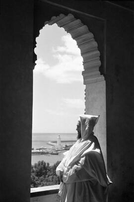 En el palacio árabe de la Alcazaba, 1938. Málaga, España.