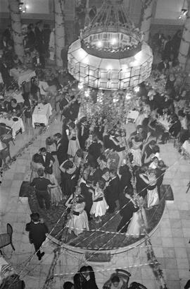 Hotel Miramar, baile de gala. Febrero de 1959. Málaga, España.