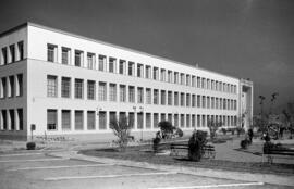 Plaza de El Ejido. Construcción de la Escuela de Peritos. Abril de 1961. Málaga, España