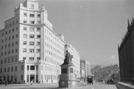 Muelle de Heredia. 1955, octubre. Construcción del Palacio de Justicia. Málaga, España.