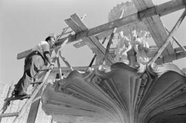 Obras de remodelación en la plaza de la Constitución. Fuente de las Gitanillas. Junio de 1960. Má...