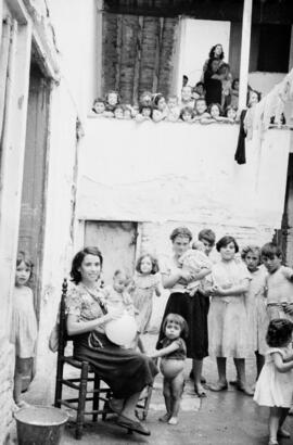 Vivienda corralón en el barrio de El Bulto. Octubre de 1954. Málaga, España.