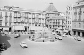 Plaza de la Constitución. Fuente de las Gitanillas. Agosto de 1960. Málaga, España