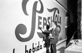 Concesionario de Pepsi-Cola en Málaga. Enero de 1960. Málaga, España