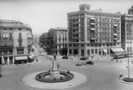 Glorieta del Marqués de Larios. Calle Larios. Avda. del Generalísimo Franco. Plaza de Queipo de L...