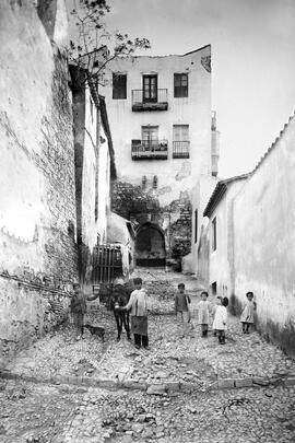 Barrio de la Alcazaba. Hacia 1910. Málaga, España. Fondo Thomas-Andalucía - 02