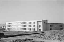 Construcción de la Escuela de Peritos Industriales en El Ejido. Diciembre de 1957. Málaga (España).