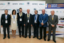Foto de grupo tras la ceremonia de inauguración del Campeonato Europeo Universitario de Balonmano...