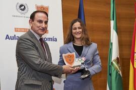 Entrega del Premio del Aula de Economía y Deporte de la Universidad de Málaga a Sarah Almagro Val...