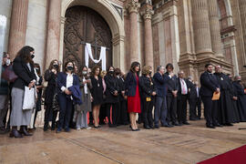 Acto de la Hermandad de los Estudiantes en la Catedral. Plaza del Obispo, Málaga. Abril de 2022