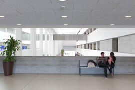 Complejo de Estudios Sociales y de Comercio. Interior. Campus de Teatinos. Marzo de 2012
