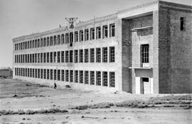 Escuela de Peritos Industriales en El Ejido. Abril de 1956. Málaga (España)