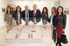 Foto de grupo en la inauguración de la exposición "Málaga, 50 años de la Facultad de Económi...
