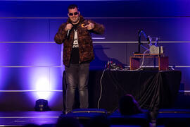 Actuación de El Virtual y DJ Kae3. Gala Inaugural de la 30 edición de Fancine de la Universidad d...