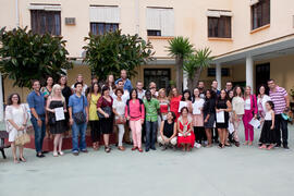 Foto de grupo tras la graduación de los alumnos del CIE de la Universidad de Málaga. Centro Inter...