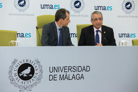 José Ángel Narváez y Pedro Duque. Consejo de Gobierno extraordinario de la Universidad de Málaga....
