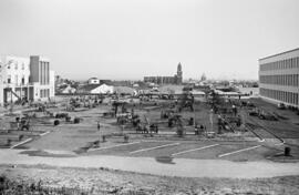 Escuela Normal de Magisterio y Escuela de Peritos Industriales. Plaza de El Ejido. Abril de 1961....