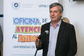 José Francisco Murillo en la inauguración de la Oficina de Atención al Estudiante de la Universid...