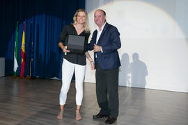 Entrega del premio a la Mejor Deportista Universitaria a Sophie Endtz. Gala del Deporte Universit...