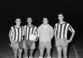 Málaga. Jugadores del Club Deportivo Málaga en el partido por el Trofeo Costa del Sol. Estadio de...