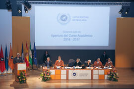 Apertura del Curso Académico 2016/2017 de la Universidad de Málaga. Salón de actos de la Escuela ...