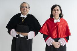 José Ángel Narváez y Emilia Casas Baamonde. Retrato previo a su investidura como Doctora "Ho...