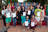Foto de grupo con diplomas. Bienvenida a los alumnos de intercambio internacional y estudiantes d...