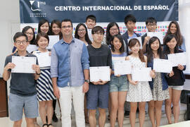 Graduación del alumnado del CIE de la Universidad de Málaga. Centro Internacional de Español. Jun...