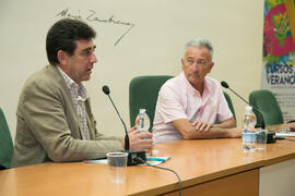 José Manuel Ramírez presenta la conferencia de Gustavo García Herrero: "La exclusión social ...