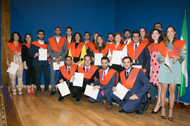 Foto de grupo tras la graduación de Másters de la Facultad de Ciencias Económicas y Empresariales...