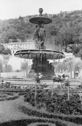 Málaga. Fuente de las Tres Gracias. Plaza General Torrijos. Mayo de 1963