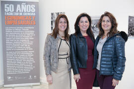 Encarnación Cañadas, Beatriz Lacomba y Ana José Cisneros en la inauguración de la exposición &quo...