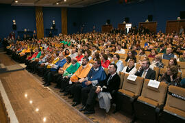 Asistentes a la ceremonia de investidura de nuevos doctores por la Universidad de Málaga. Paranin...