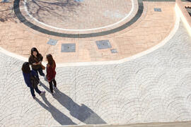 Alumnas en el Jardín Botánico. Campus de Teatinos. Marzo de 2012