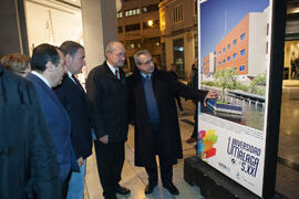 Inauguración de la exposición "La Universidad de Málaga del Siglo XXI".  Calle Larios. ...