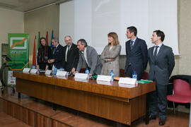 Foto de grupo tras la entrega de premios de la X Olimpiada de Economía. XI Jornadas Andaluzas de ...