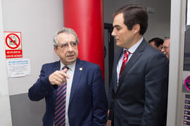 Visita de José Antonio Nieto, Secretario de Estado de Seguridad, a Aeorum. Edificio de Institutos...