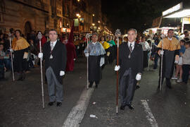Miembros del equipo de gobierno y otros representantes de la Universidad de Málaga en el desfile ...