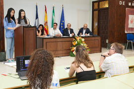 Intervención de dos alumnas del CIE-UMA en su graduación el Día del Español. Centro Internacional...