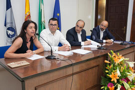 Felisa Ramos, Álvaro García, Salvador Peláez y Giovanni Caprara en la graduación de alumnos del C...